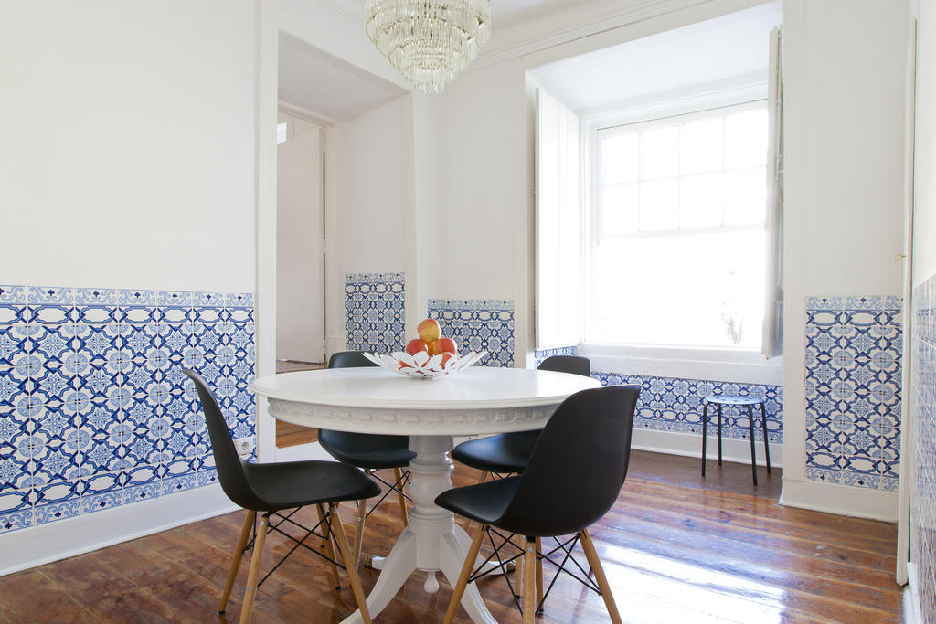 Bairrus Lisbon Apartments - Alfama ภายนอก รูปภาพ